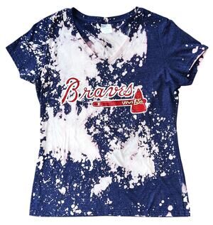 Atlanta Braves V-Neck Pink, White & Blue Bleached T-Shirt Women's Medium